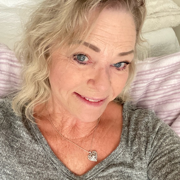 Meet your Posher, Pat - Picture 2 of 2